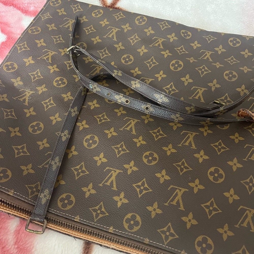 Louis Vuitton Monogram laptop bag - Picture 12 of 14